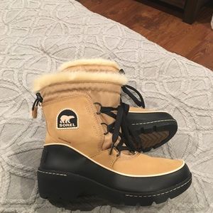 Brand new Sorel boots never worn